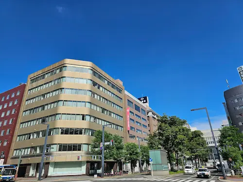 医療機関監修による就職支援を行います。札幌市中央区札幌駅近くの就労継続支援B型事業所です。